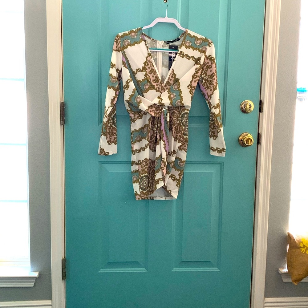 Size 0 Boohoo chain print mini dress